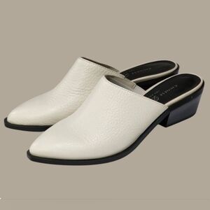 Chinese Laundry Off-White Mules with Black Heel Size 7
